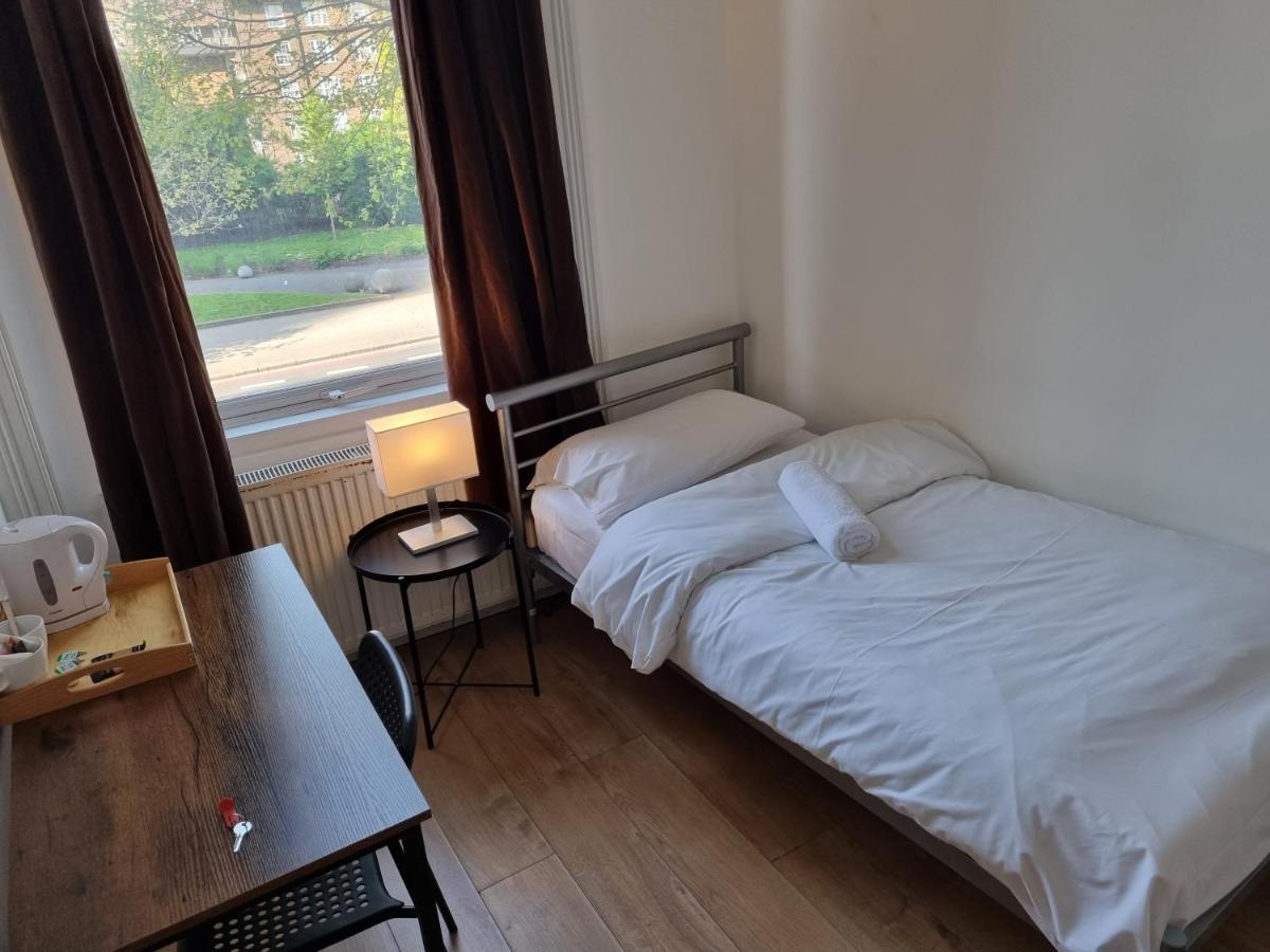 Single Room with Private Bathroom,1394189507:JPEG
